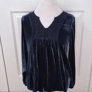 Kate & Sam Forest Green Velvet Top    Size S